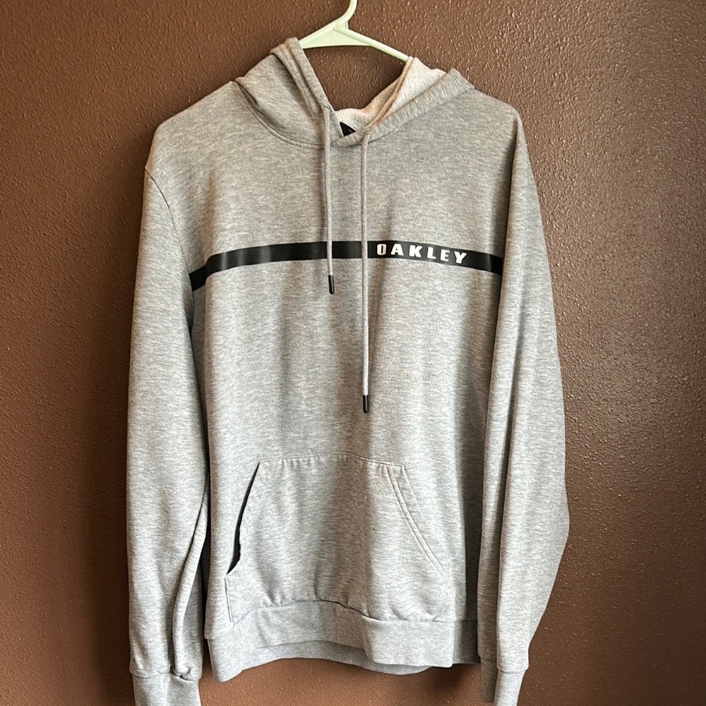 Oakley Gray Sweatshirt Hoodie Sporty Design